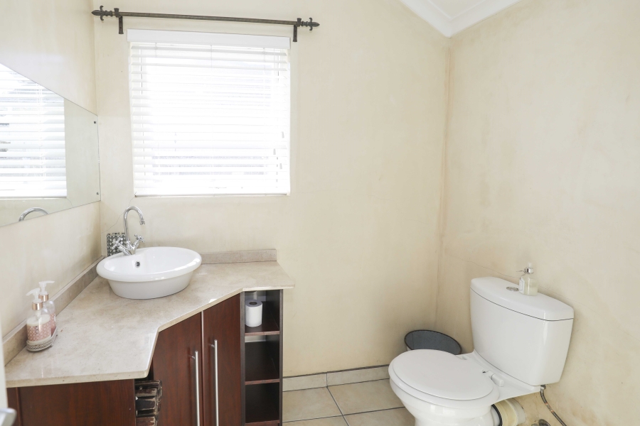 4 Bedroom Property for Sale in Claremont Western Cape